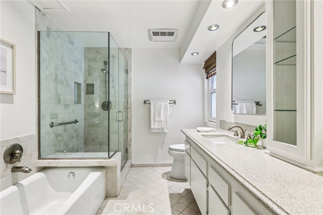 480 S Orange Grove Boulevard, Pasadena CA: https://media.crmls.org/medias/0e14d534-d05c-43fb-9f9f-5b9fc67b711f.jpg