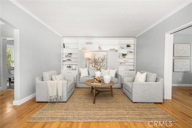 2412 Santiago Street, Santa Ana CA: https://media.crmls.org/medias/0e1528b5-96a8-4349-8941-7fef2427fbc9.jpg