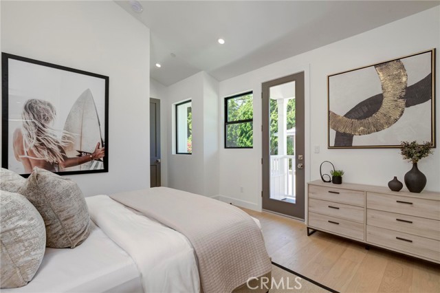 Detail Gallery Image 57 of 71 For 1157 8th St, Manhattan Beach,  CA 90266 - 5 Beds | 5/1 Baths