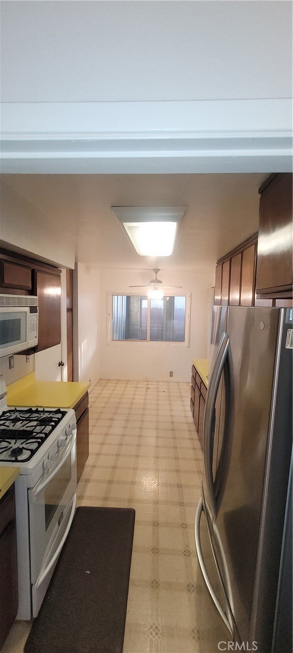 5519 S La Cienega S Boulevard, Los Angeles CA: https://media.crmls.org/medias/0e164000-4768-471e-b510-d1e226ec67d0.jpg