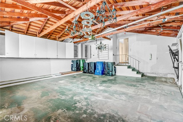 Detail Gallery Image 35 of 46 For 11500 Thurston, Los Angeles,  CA 90049 - 4 Beds | 4 Baths