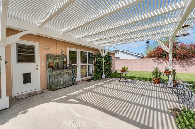 Detail Gallery Image 24 of 33 For 22249 Runnymede St, Canoga Park,  CA 91303 - 2 Beds | 2 Baths