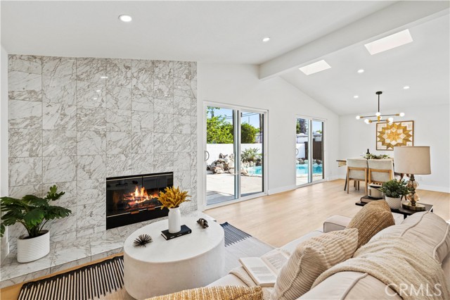 10839 Danube Avenue, Granada Hills CA: https://media.crmls.org/medias/0e16d873-cde2-4c16-9fa1-52db60ab5ebf.jpg