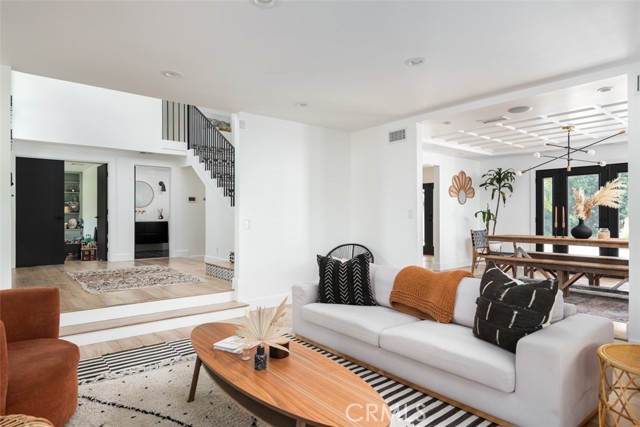 0e16f4fe 170b 4ea8 A6ce 6205861e4202