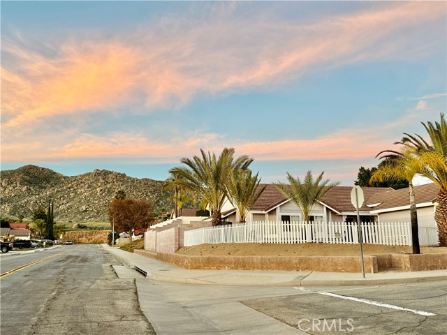 Image 9 of 37 For 25708 Aspenwood Court