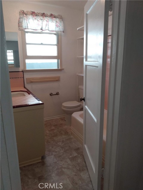 Detail Gallery Image 14 of 26 For 227 Avenida Serra, San Clemente,  CA 92672 - – Beds | – Baths