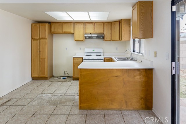 Detail Gallery Image 9 of 23 For 37012 Calle Bonita, Palmdale,  CA 93550 - 4 Beds | 2 Baths