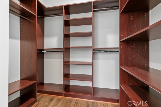 walk in closet