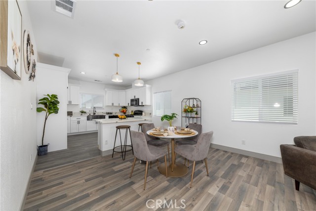 7972 Cortez Street, Highland CA: https://media.crmls.org/medias/0e1a96ea-d92a-4600-9dee-8f6a750ac4db.jpg