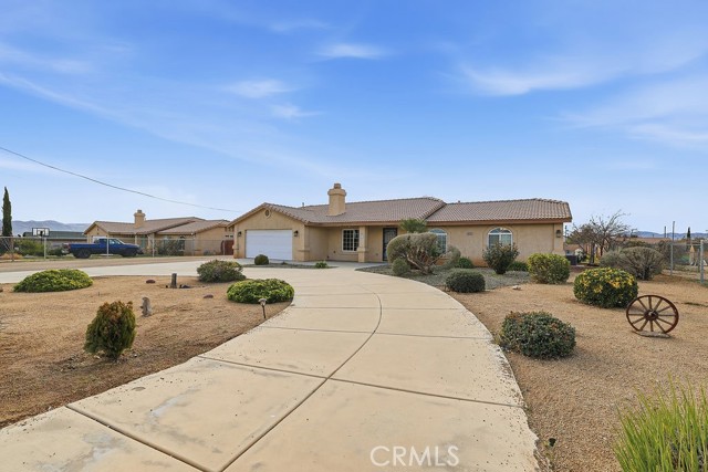 Detail Gallery Image 3 of 48 For 16647 Elm St, Hesperia,  CA 92345 - 4 Beds | 3 Baths