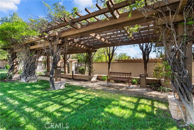 Detail Gallery Image 24 of 28 For 27262 Riverview, Valencia,  CA 91354 - 2 Beds | 2 Baths