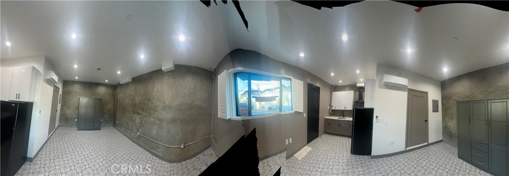 1.2 Hyperion Avenue #1/2