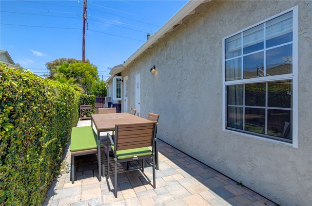 1630 Marine Ave, Manhattan Beach, California 90266, 3 Bedrooms Bedrooms, ,1 BathroomBathrooms,Residential,Sold,Marine Ave,SB22111416