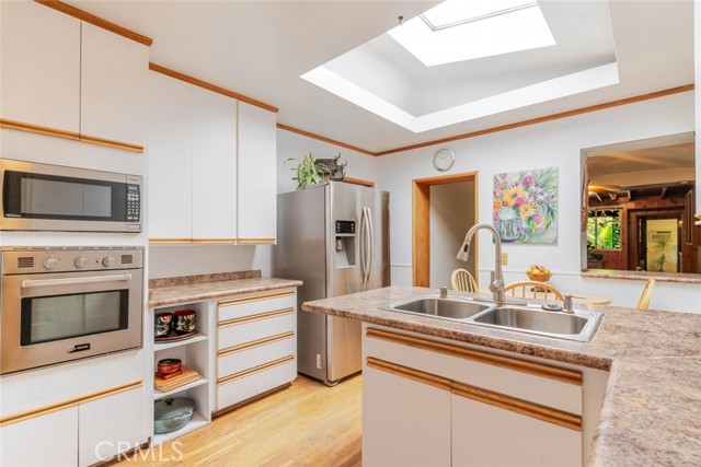 11594 Morrison Street, North Hollywood CA: https://media.crmls.org/medias/0e1da24e-1bad-4a3e-8fa8-04ef627abcfe.jpg