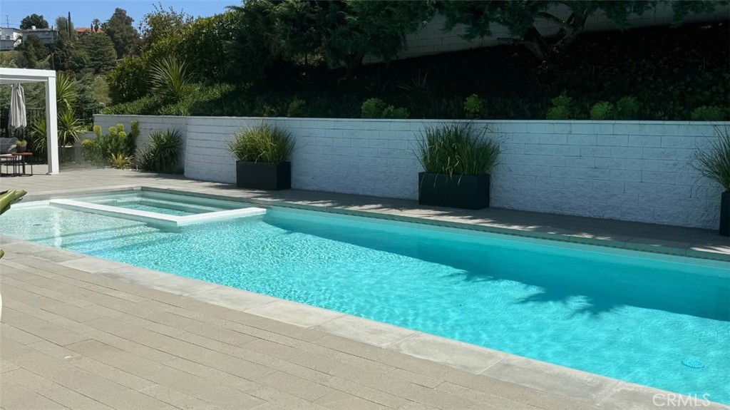 21700 Mulholland Drive