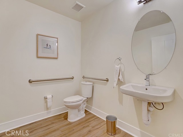 Detail Gallery Image 22 of 31 For 657 Wedge, Costa Mesa,  CA 92627 - 3 Beds | 2/2 Baths
