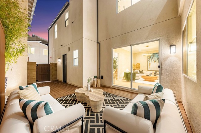 241 Abacus, Irvine CA: https://media.crmls.org/medias/0e1f2f41-8513-4e00-b7b8-49b3017707fd.jpg