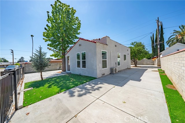 Detail Gallery Image 24 of 39 For 2461 Saint Pierre, Altadena,  CA 91001 - 4 Beds | 2 Baths