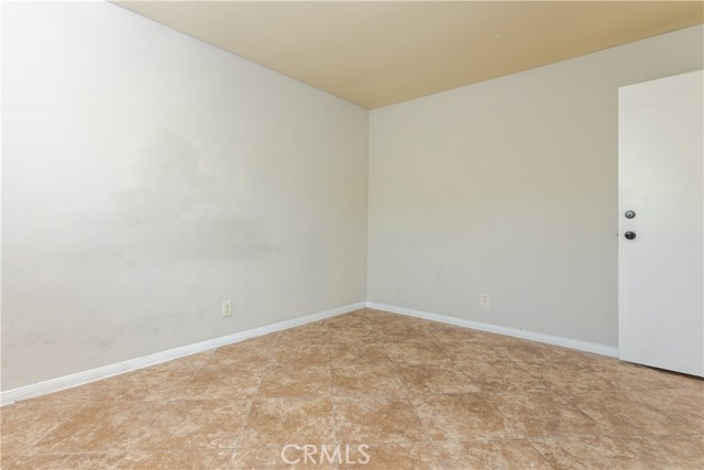 12835 10th Street, Chino CA: https://media.crmls.org/medias/0e1f84d1-4ca4-427f-98b5-7044127ccaa6.jpg