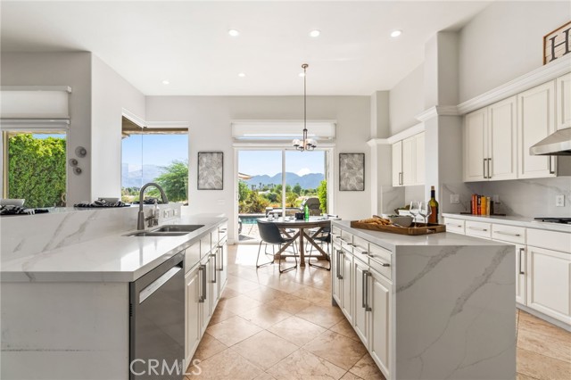 55675 Turnberry Way, La Quinta CA: https://media.crmls.org/medias/0e218477-fc0f-4fec-bfe9-e488fa15f0e3.jpg