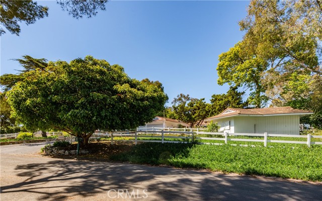 Detail Gallery Image 2 of 10 For 3 Spur Ln, Rolling Hills,  CA 90274 - 4 Beds | 4 Baths