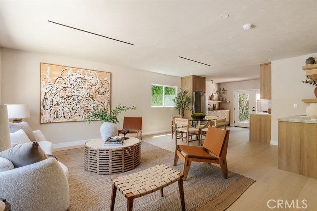 Image 3 of 40 For 1915 Avenue 52