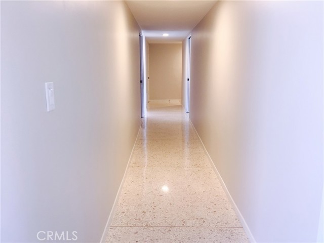 14687 Deervale Place, Sherman Oaks CA: https://media.crmls.org/medias/0e22ef80-639a-4f1d-bbb5-e87c4d4cf55f.jpg