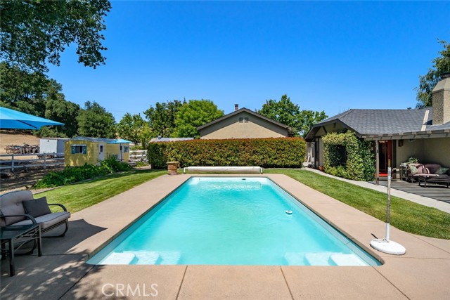 8830 San Gabriel Road, Atascadero CA: https://media.crmls.org/medias/0e235583-ee74-44f6-8c8c-a03c45f526f1.jpg