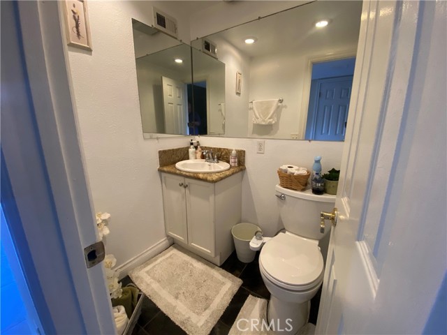 Detail Gallery Image 25 of 44 For 10098 Fall River Ct, Fountain Valley,  CA 92708 - 3 Beds | 2/1 Baths