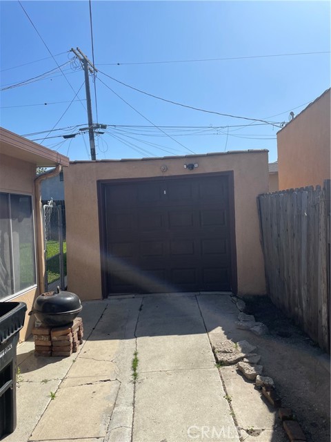 Detail Gallery Image 5 of 5 For 7036 6th Ave, Los Angeles,  CA 90043 - 3 Beds | 1 Baths