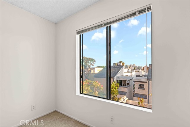 Detail Gallery Image 27 of 48 For 1401 Valley View Rd #215,  Glendale,  CA 91202 - 2 Beds | 2 Baths