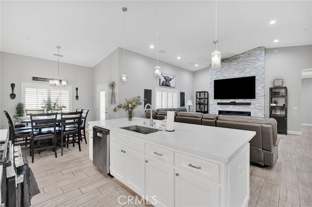 18950 Pachappa Road, Apple Valley CA: https://media.crmls.org/medias/0e2515a4-427f-474b-8d7e-6529998d83ee.jpg