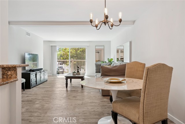 Detail Gallery Image 7 of 41 For 23391 Park Sorrento #63,  Calabasas,  CA 91302 - 3 Beds | 2 Baths