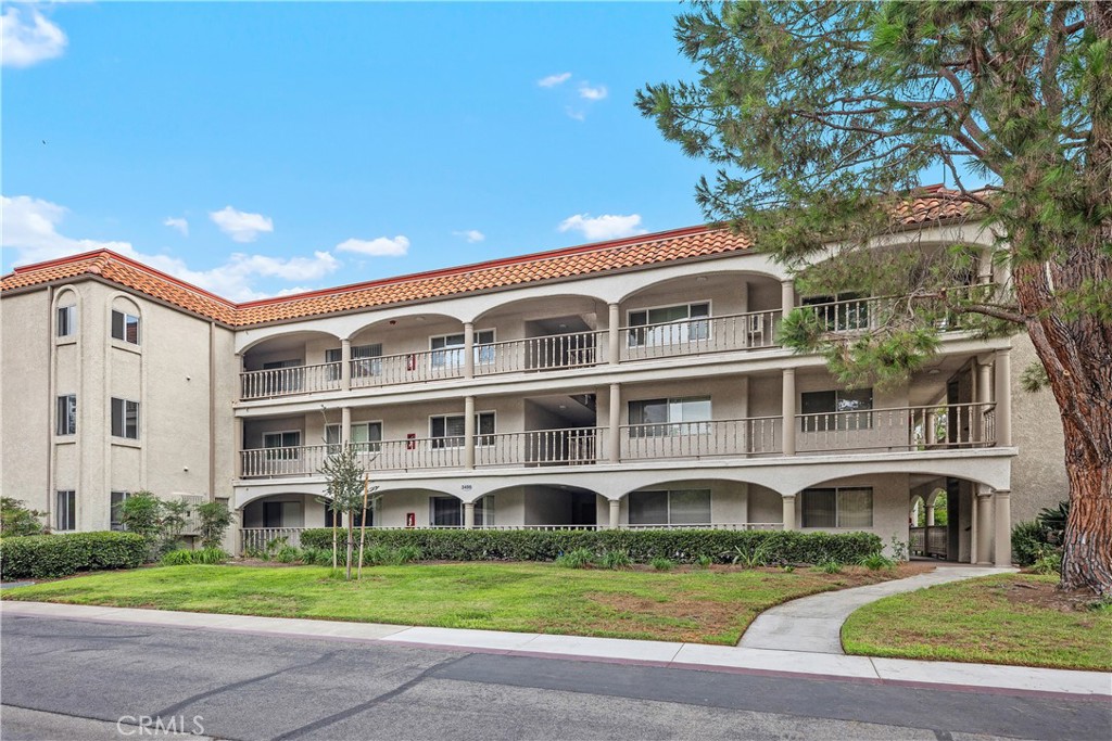 0e257f74 755d 4f3e 9b05 9ec367a44c93