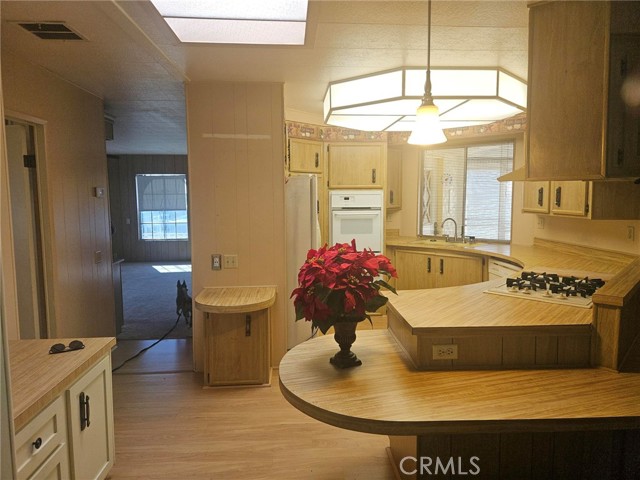 Detail Gallery Image 8 of 30 For 10145 Chisholm, Cherry Valley,  CA 92223 - 2 Beds | 2 Baths