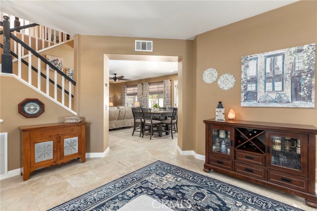 Detail Gallery Image 4 of 34 For 45166 via Quivera, Temecula,  CA 92592 - 3 Beds | 2/1 Baths