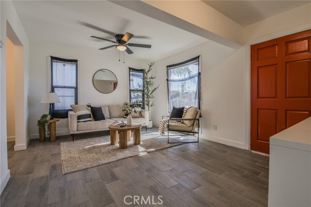 Detail Gallery Image 11 of 41 For 1335 W 68th, Los Angeles,  CA 90044 - 2 Beds | 2 Baths