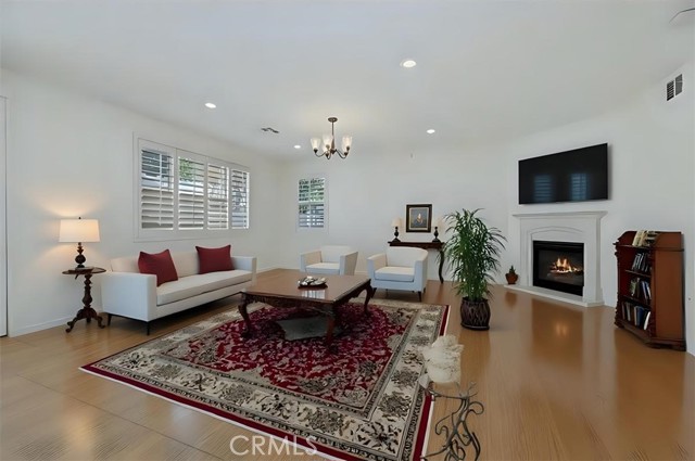 Detail Gallery Image 8 of 44 For 19435 Fortunello Ave, Riverside,  CA 92508 - 4 Beds | 3 Baths