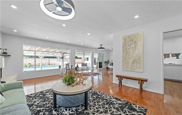 Detail Gallery Image 4 of 18 For 8701 Elmer, Garden Grove,  CA 92841 - 3 Beds | 2 Baths