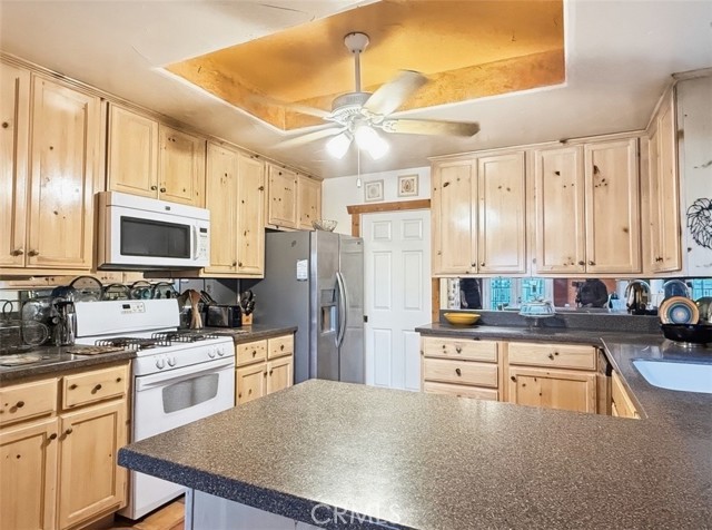 Detail Gallery Image 9 of 19 For 1932 S Barona, Palm Springs,  CA 92264 - 2 Beds | 2 Baths