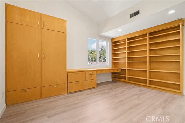 Detail Gallery Image 47 of 75 For 13424 Contour Dr, Sherman Oaks,  CA 91423 - 3 Beds | 4 Baths