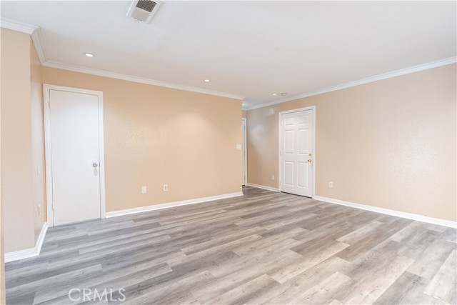 627 East Lincoln Street, Carson CA: https://media.crmls.org/medias/0e2b04ed-510b-4610-91b7-f15657fbebfb.jpg