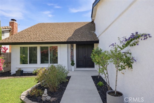 Detail Gallery Image 2 of 46 For 23762 via Porton, Mission Viejo,  CA 92691 - 6 Beds | 3 Baths