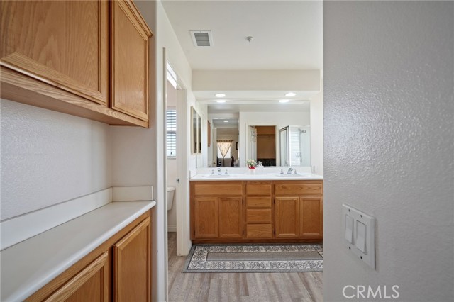 Detail Gallery Image 17 of 28 For 12215 via Santa Marta, Sylmar,  CA 91342 - 4 Beds | 2/1 Baths