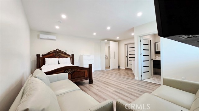 Detail Gallery Image 17 of 50 For 11141 Mcvine Ave, Sunland,  CA 91040 - 4 Beds | 3 Baths