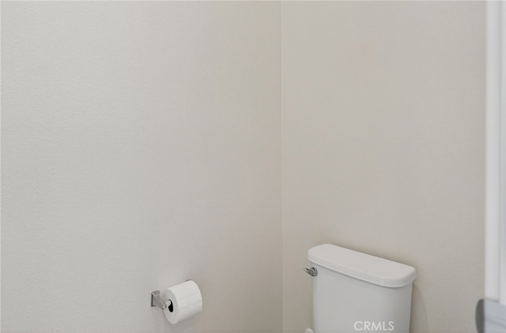 https://media.crmls.org/medias/0e2bf216-1e87-4908-8251-120c2e46480a.jpg?preset=X-Large