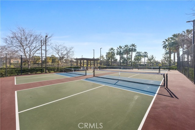 Detail Gallery Image 12 of 42 For 9904 Toscana Dr, Bakersfield,  CA 93306 - 2 Beds | 2/1 Baths