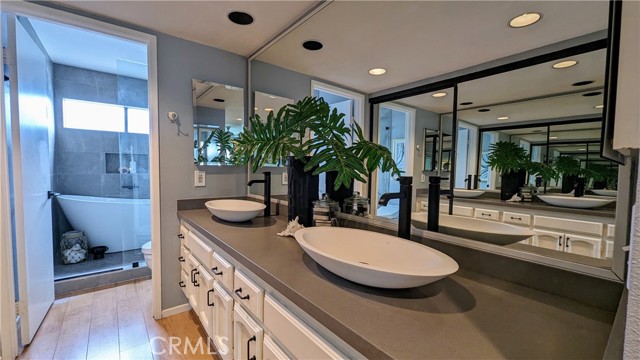 Detail Gallery Image 33 of 49 For 861 America Way, Del Mar,  CA 92014 - 2 Beds | 2/1 Baths
