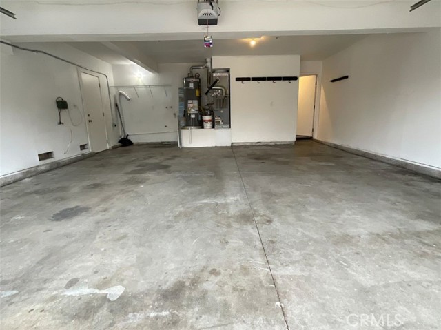 Detail Gallery Image 37 of 40 For 8028 Sorrento St, Fontana,  CA 92336 - 4 Beds | 2/1 Baths