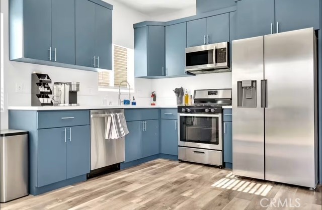 Detail Gallery Image 8 of 20 For 219 S Greenwood, Montebello,  CA 90640 - 2 Beds | 1/1 Baths